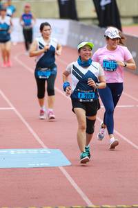 BIB: 1376, 2028
                            <button type="button" onclick="openModal(4642301)" class="btn btn-primary btn-sm float-right btn-popup" data-toggle="modal" data-target=".modal-high-quality">
                        <i class="fas fa-shopping-cart"></i> Add to Cart
                    </button>
                                            <button type="button" onclick="isThisMe(4642301, true)" class="btn btn-success btn-sm float-right btn-popup btn-isme hidden" data-toggle="tooltip" data-placement="bottom" title="นี่คือรูปของคุณใช่ไหม คลิกที่นี่เพื่อเอาเข้าอัลบั้ม">
                        <i class="fas fa-plus"></i> Add to album
                    </button>
                    <button type="button" onclick="isThisMe(4642301, false)" class="btn btn-warning btn-sm float-right btn-popup btn-isnotme hidden">
                        <i class="fas fa-ban"></i> Remove from album
                    </button>